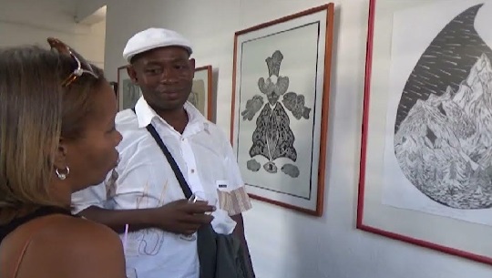 📹 Expusieron jóvenes artistas en Feria de la Estampa de Cienfuegos