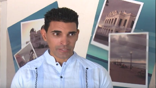 Llega a Cienfuegos gira nacional de Jordi Leal el Rey de las guayaberas