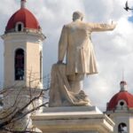 a ciudad de Cienfuegos, otrora colonia de Fernandina de Jagua, celebrará el aniversario 193 de su fundación el próximo 22 de abril. Estatua al Héroe Nacional de Cuba, José Martí, ubicada en el parque que lleva su nombre en el centro histórico de la ciudad, el 11 de abril de 2012. AIN FOTO- Modesto GUTIERREZ CABO/sdl