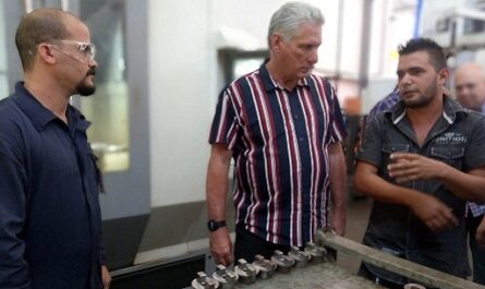 Visitó Miguel Díaz-Canel Empresa Oleohidráulica de Cienfuegos