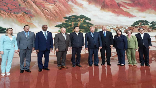 Continúa Morales Ojeda su visita a China