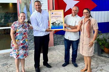 Como reconocimiento a sus resultados en el 2022 tanto en la labor sindical como en el cumplimiento de los principales indicadores de eficiencia y calidad en los servicios, el colectivo del complejo hotelero Rancho Luna-Faro Luna, de Cienfuegos, recibió este sábado la condición de Vanguardia Nacional del Sindicato de Trabajadores de la Hotelería y el Turismo (SNTHT).