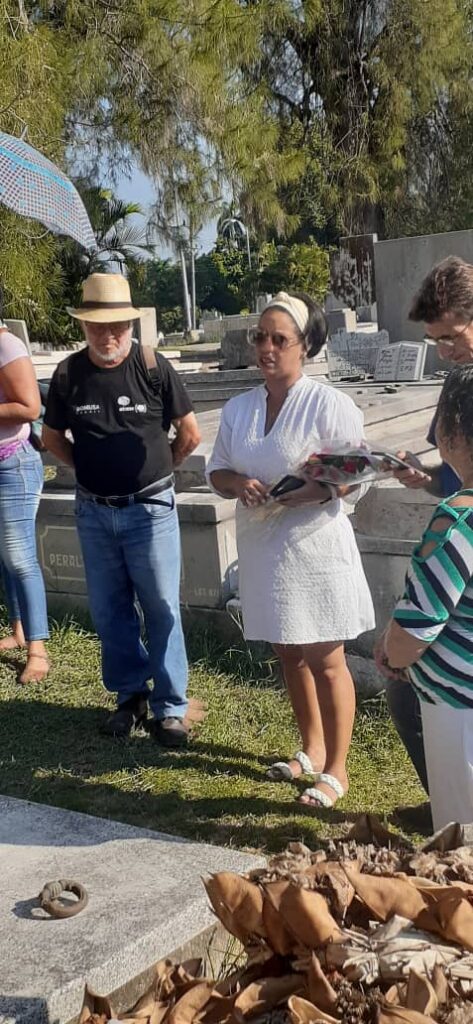 Homenaje a Florentino Morales en el cementerio Tomas Acea de Cienfuegos