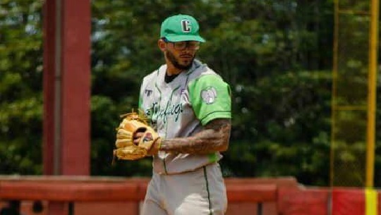 🎧 Alcanza joven lanzador de Cienfuegos primera victoria en series nacionales