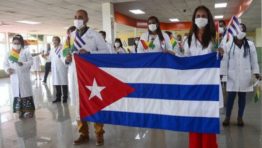 🎧 El Triángulo de la confianza: 60 años de Colaboración Médica Cubana