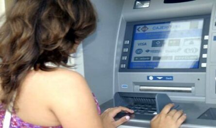 Magazine económico Opciones para extraer efectivo ante la crisis en cajeros automáticos