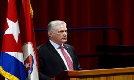 Recuerda Díaz-Canel creación de vacunas cubanas la COVID-19 (Foto tomada de Cubadebate)