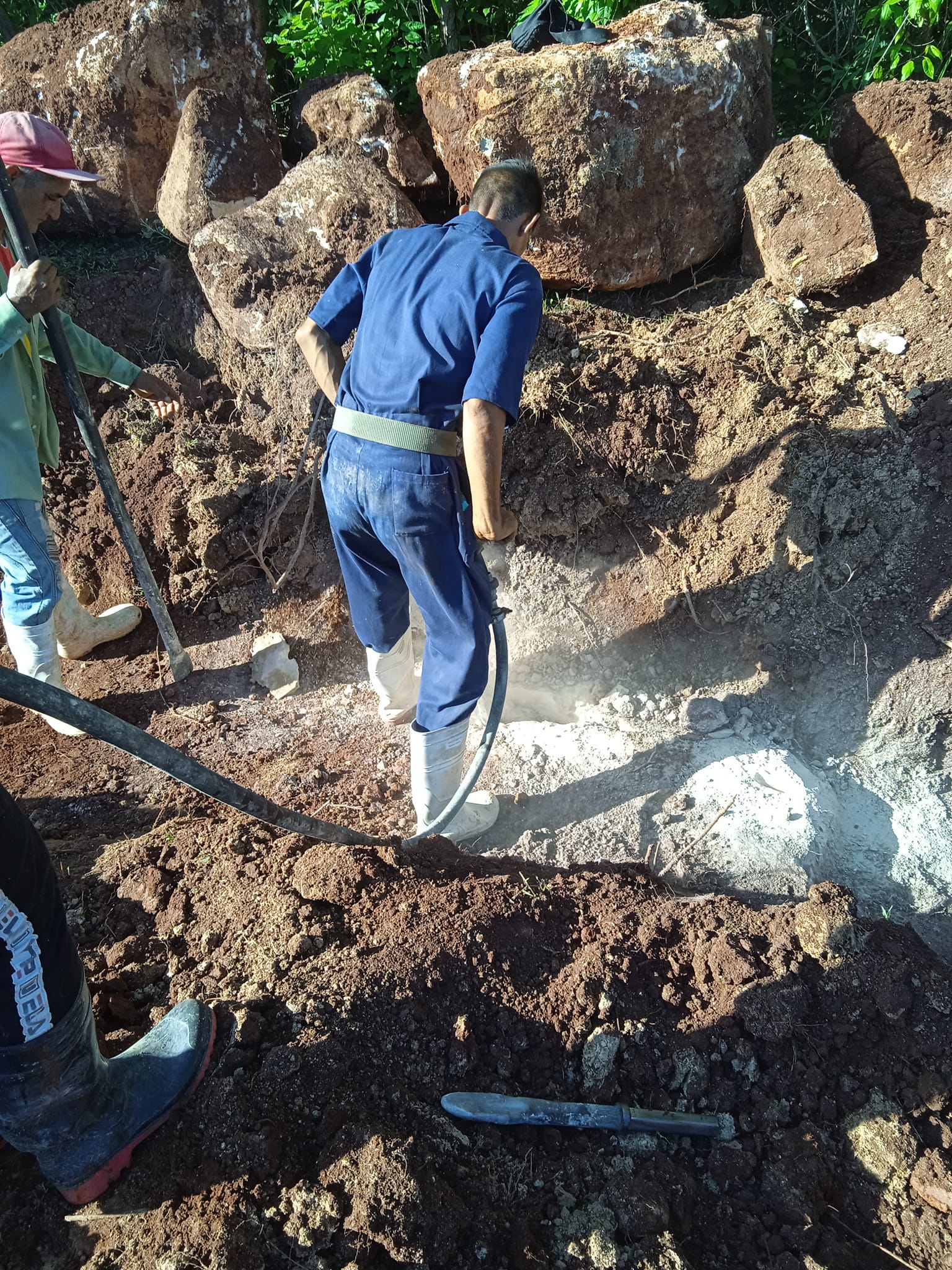 Trabajos en la estación de bombeo de Rancho Luna. (Foto: Perfil de Facebook Empresa Provincial de Acueducto y Alcantarillado)