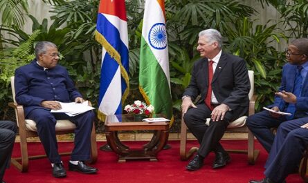 El presidente de Cuba, Miguel Díaz-Canel, recibió este jueves al jefe de Gobierno del estado indio de Kerala, Pinarayi Vijayan.