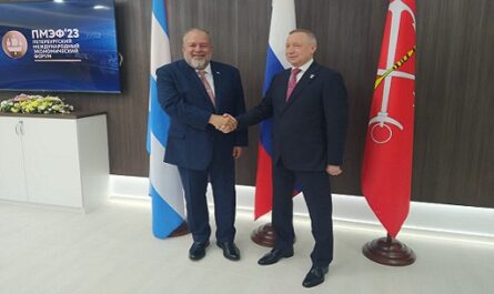 Primer ministro de Cuba se reúne con gobernador de San Petersburgo