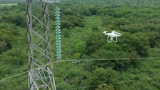 📹 Utiliza Geocuba Cienfuegos drones para inspeccionar torres eléctricas