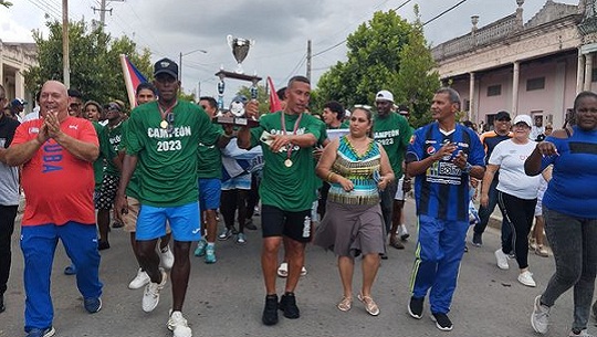 Cienfuegos recibe a los Marineros, Campeones del Torneo Clausura de Fútbol