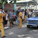 Los Inspectores Populares de Transporte, conocidos como “Los Amarillos”, modificaron desde finales de 2022 la forma de gestión, al pasar de personal estatal perteneciente a la Empresa Provincial de Transporte, a trabajadores por cuenta propia. (Foto: JC Dorado)