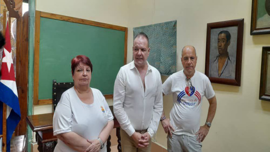 Visitan integrantes de Puentes de Amor al Proyecto Quisicuaba en Cuba