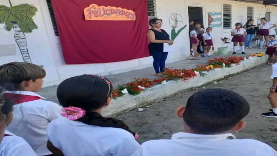 Realizan acto central del fin de curso escolar en Cienfuegos