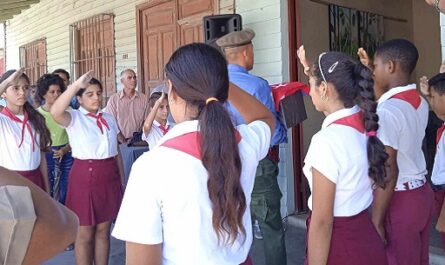 Procedentes de la provincia de Matanzas, este jueves llegaron a Cienfuegos los restos óseos del miliciano Ramón Jaureguí Díaz, joven residente en Caonao que, en abril de 1961 partió en el Batallón 339 hacia Playa Girón para combatir a las fuerzas mercenarias que invadieron la isla de Cuba.