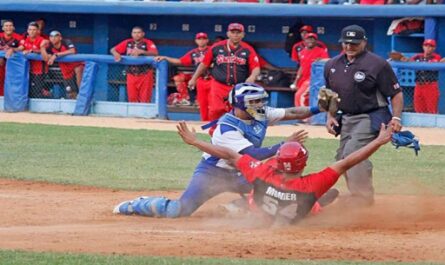 Celebra Díaz-Canel victoria de Industriales y pase a la final