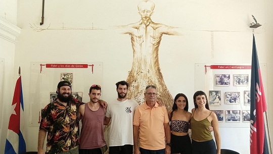 Jóvenes de la Brigada de Solidaridad José Martí visitan Cienfuegos