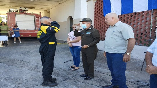 Rinden homenaje a rodense caído en el cumplimiento del deber a la Patria