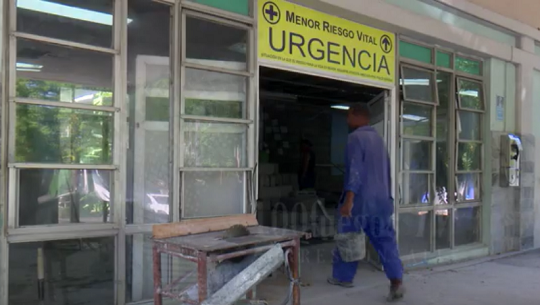 Donan Mipymes mano de obra para remodelación del Centro de emergencias Médicas en Cienfuegos