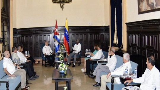 Presidente del parlamento de Cuba recibió a Diosdado Cabello