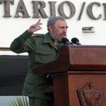 El doctor Pedro Hernández rememora en el Triángulo de la confianza la huella del líder histórico de la Revolución Cubana Fidel Castro en el desarrollo del sistema de salud en Cienfuegos.