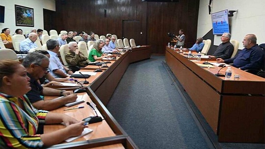 Presidente de Cuba chequeó preparativos del nuevo curso escolar