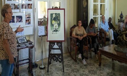 Mi Foto con Fidel, muestra del mes en museo de las artes palacio Ferrer