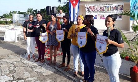El Consejo Popular de Ariza enclavado en el municipio de Rodas fue el escenario donde tuvo lugar el acto provincial por el aniversario 63 de la Federación de Mujeres Cubanas.
