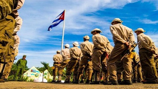 Felicitan Raúl Castro y Díaz-Canel a ejército juvenil de Cuba