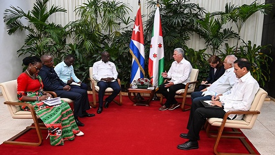 Presidente cubano recibió a líder de organización política de Burundi
