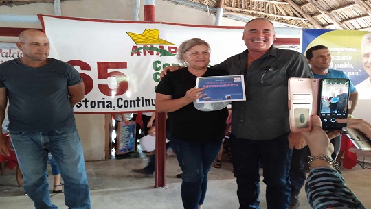 Conmemoran en Cooperativa de Aguada de Pasajeros aniversario 65  del Congreso Campesino en Armas