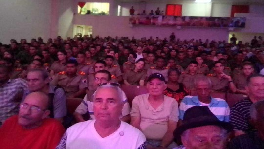 Celebran combatientes sureños 30 años de creada la asociación