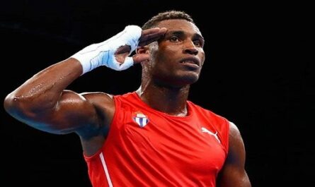 Gana medalla de oro Julio César La Cruz, abanderado de Cuba