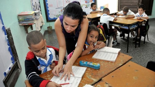 Jóvenes docentes a cargos directivos