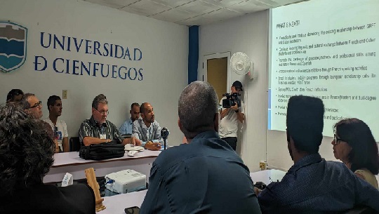 Presentan en universidad de Cienfuegos Proyecto de colaboración inglés para el desarrollo