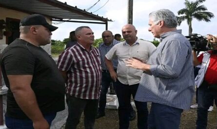 Recorre Miguel Díaz-Canel provincia de Villa Clara