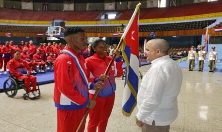 Abanderan delegación cubana a los Juegos Parapanamericanos de Santiago2023
