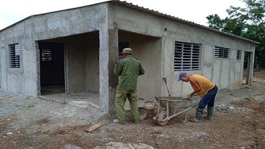 Construyen viviendas para agricultores de Horquita, en Cienfuegos