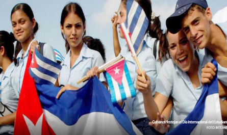Festejan jóvenes cubanos el Día del Estudiante