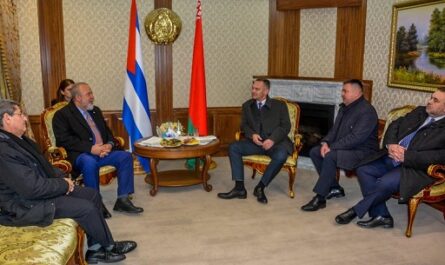 Llegó el Primer Ministro cubano a la República de Belarús