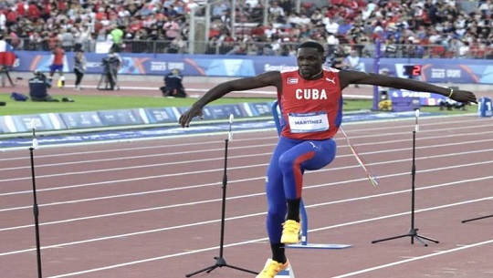 Medallas de oro y bronce para Cuba en el triple salto masculino