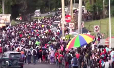Sale nueva caravana de migrantes de la frontera sur de México