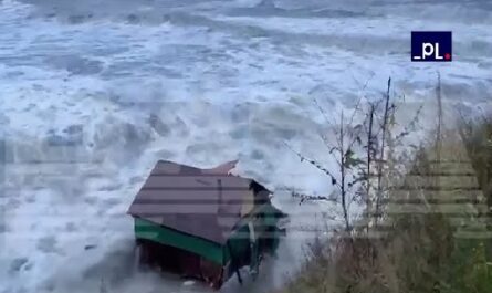 Tormenta del siglo azota regiones del sur de Rusia