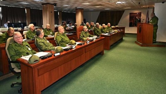 Asisten Raúl Castro y Díaz-Canel a inicio de Ejercicio Baraguá