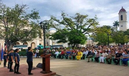 Festejan en Cienfuegos aniversario 65 el triunfo de la Revolución