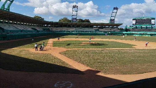 Comenzó cuadrangular de béisbol en Cienfuegos