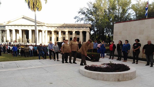 Rinden tributo a internacionalistas cienfuegueros