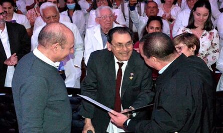 Homenaje a Martí y distinción a galeno esta semana en Cienfuegos