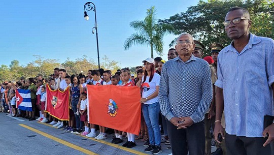 Pueblo santiaguero homenajeó a José Martí en Santa Ifigenia